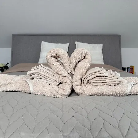 2 Dachwohnung Mit Burgblick Und Kingsize Bett Appartement Freudenberg am Main