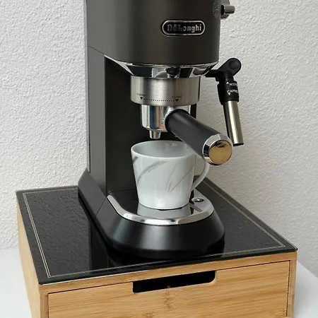 Appartement 2 Dachwohnung Mit Burgblick Und Kingsize Bett